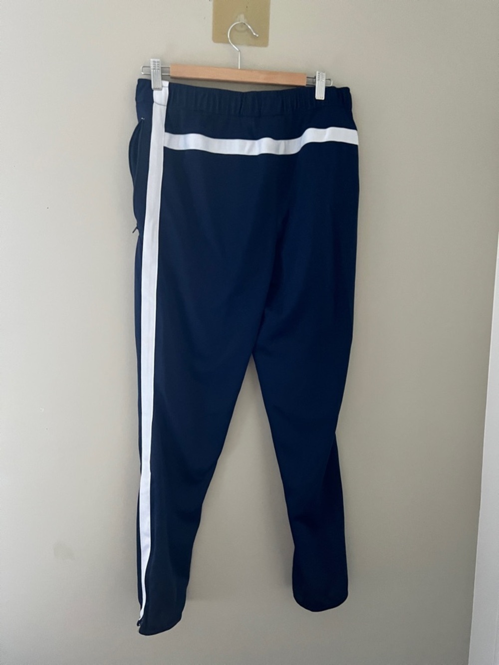 Umbro Navy Blue Soccer Track Pants White Stripe Zip Pockets Men M - Picture 3 of 7